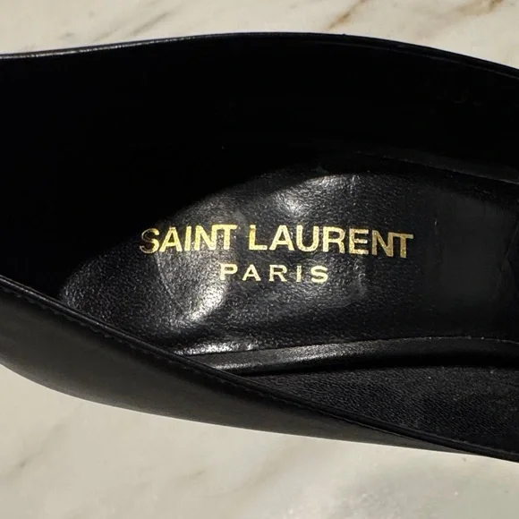 Saint Laurent Black Pointed Toe Leather Pumps - Picture 2 of 6